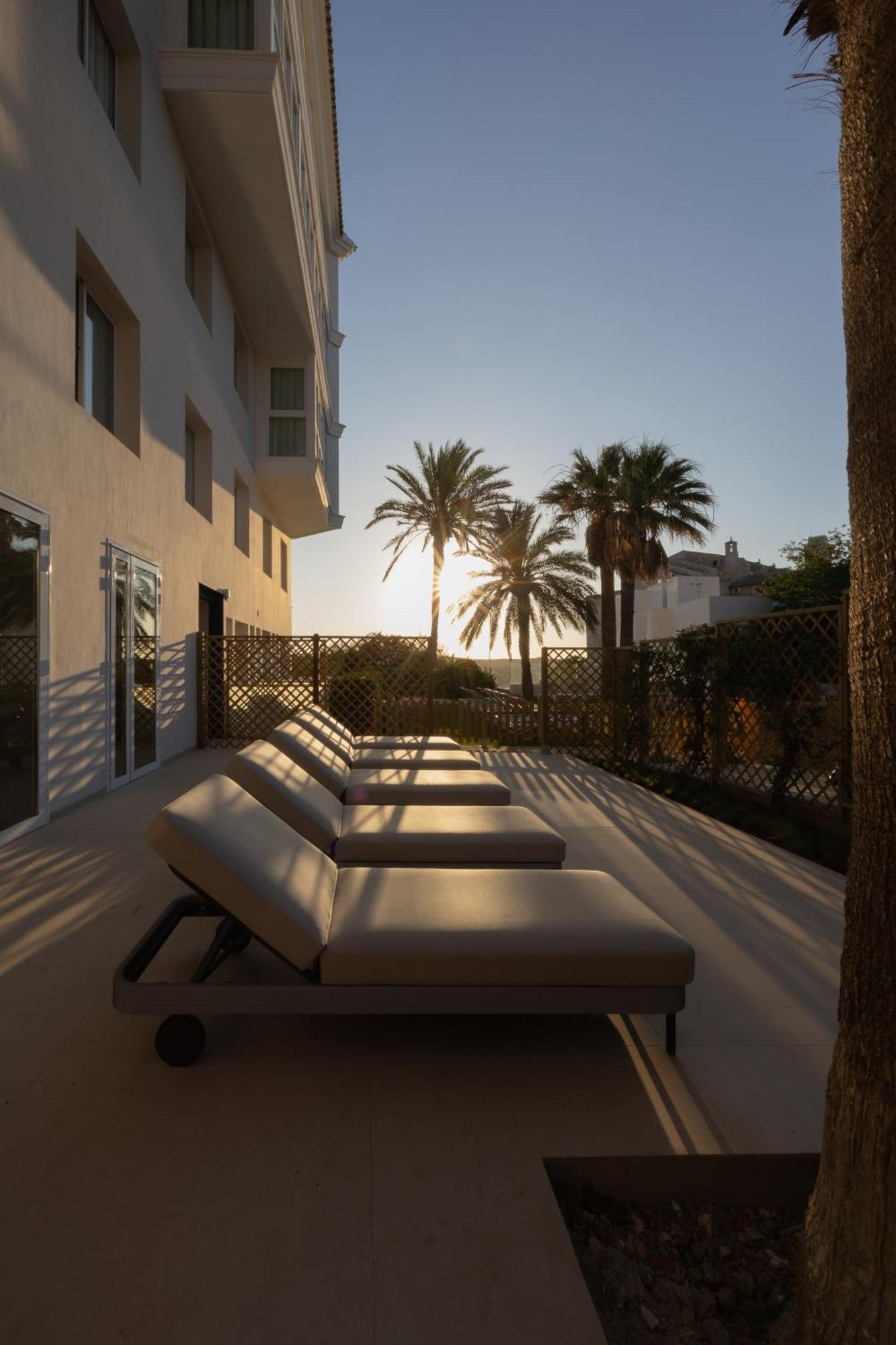 Catalonia Mirador Des Port Hotell Eksteriør bilde